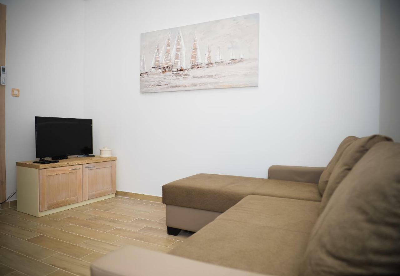 Apartment Markioli Povlja  Eksteriør billede